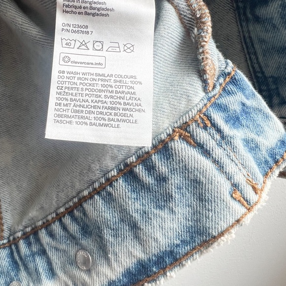 H&M Oversized Distressed Denim Vest - Picture 12 of 12